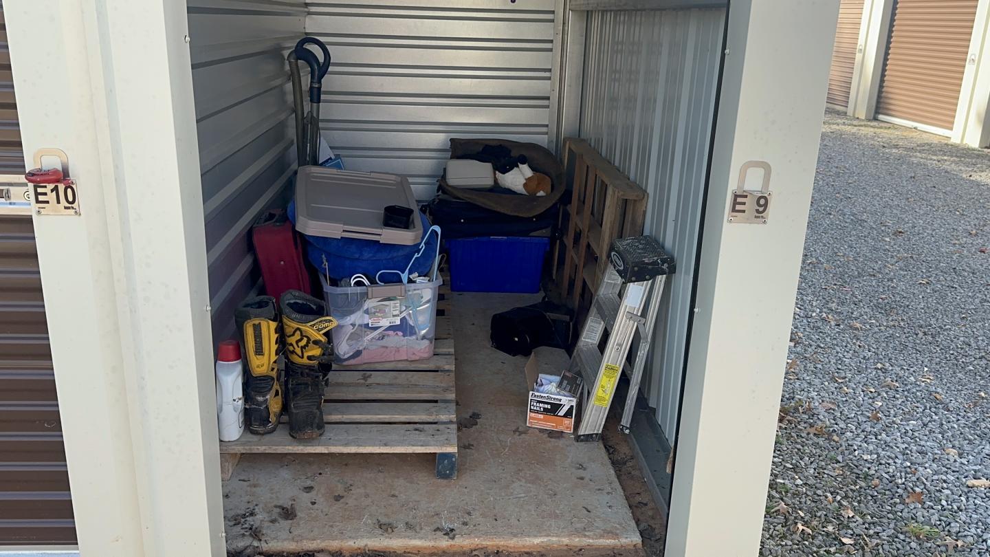 Storage Unit Auction in Cadiz, KY at Affordable Storage Guys